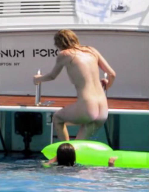 Avril Lavigne desnuda (10)