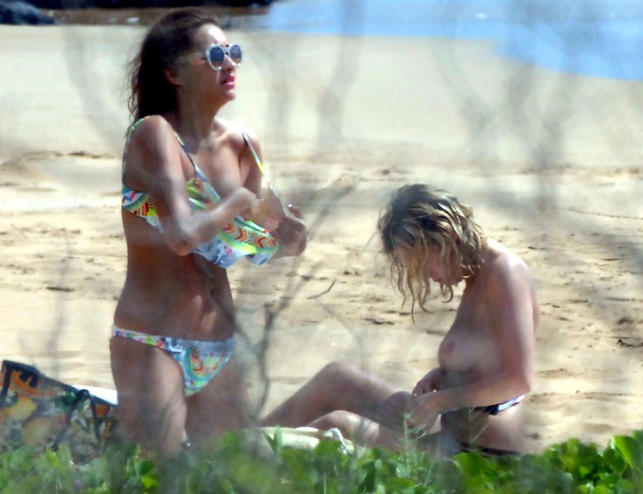 Ashley Benson (1)