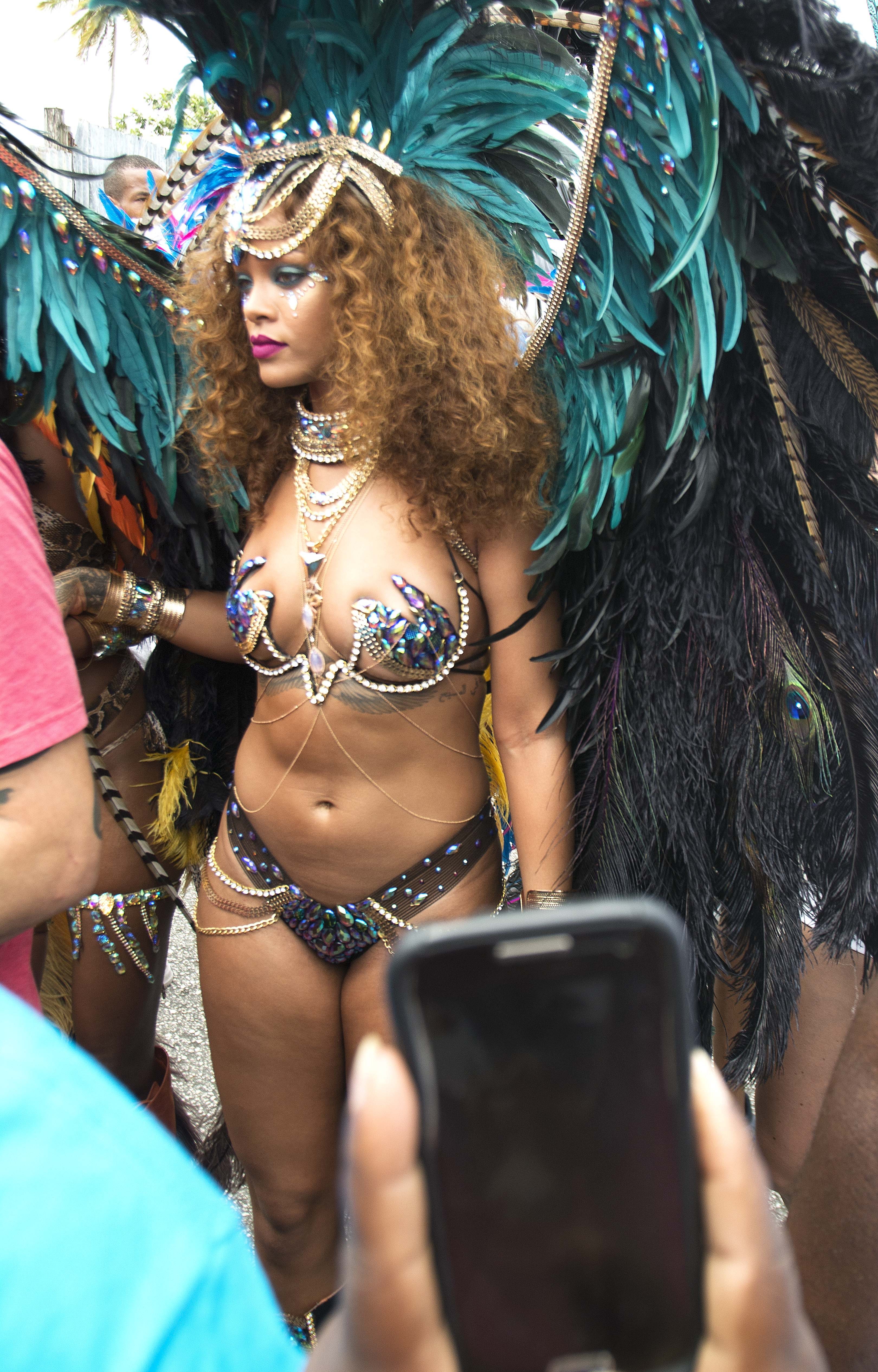 rihanna (4)