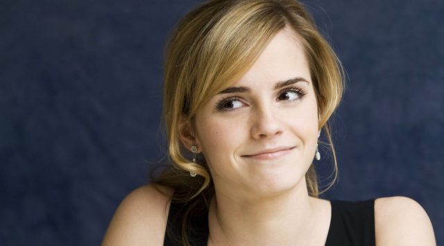 Emma Watson Desnuda en una Bañera