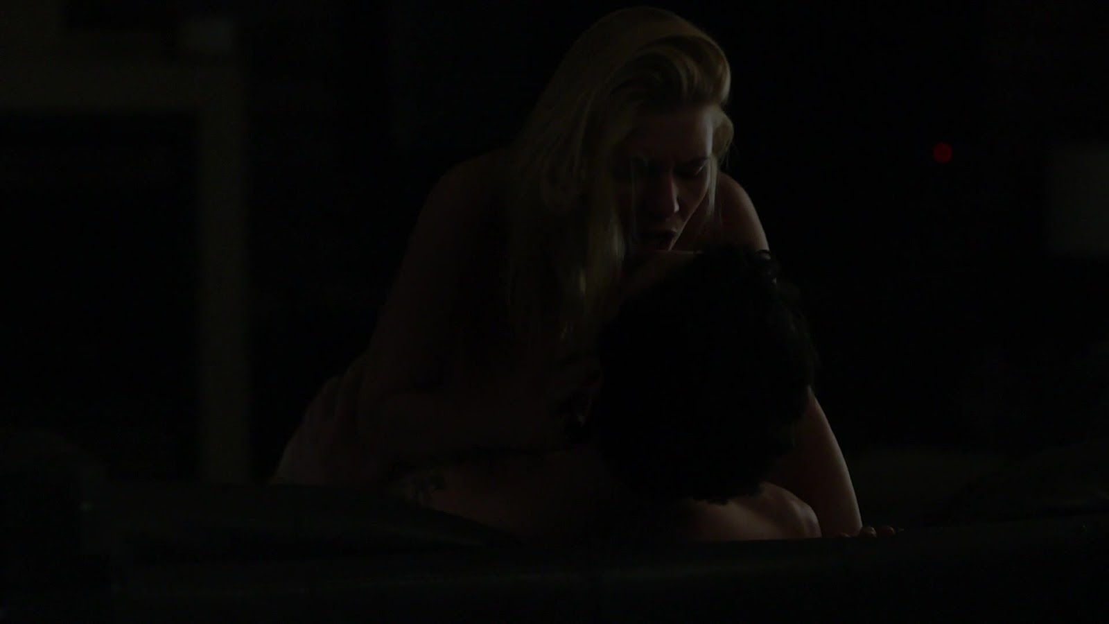 Claire Danes Follando en Homeland S07E07.