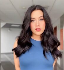 Valewii Moviendo el Culo en OnlyFans