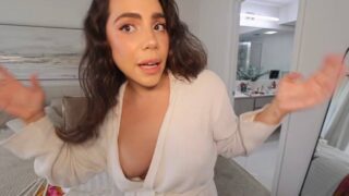 Katy Esquivel whatthechic y su descuido con pezón a la vista